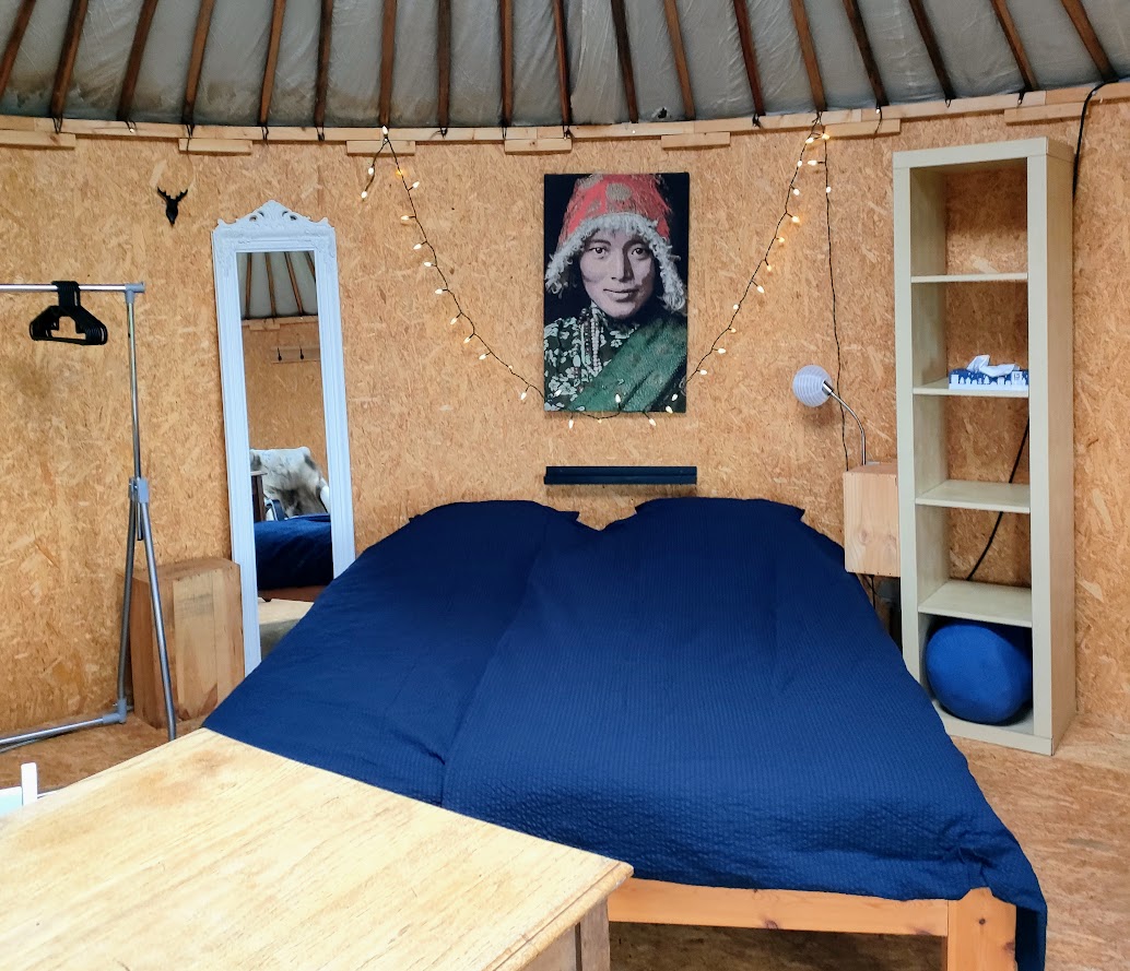 intérieur yourte espace nuit